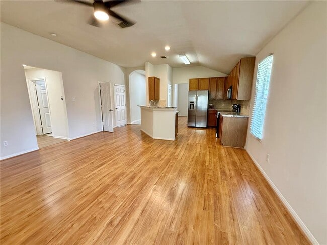 Building Photo - 6834 Catarina Cir