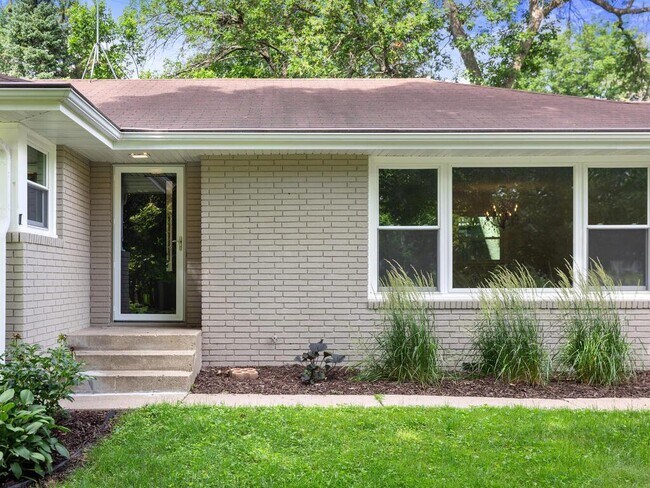 Foto del edificio - 4820 Williston Rd