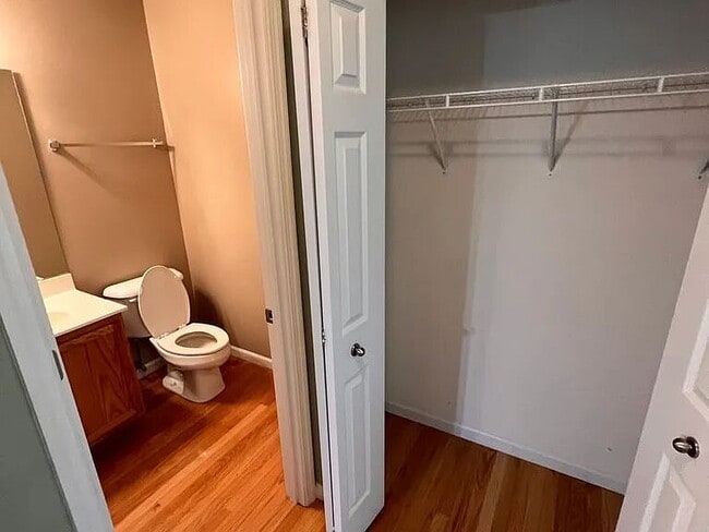 Foto del edificio - 2429 Heather Hill Ct