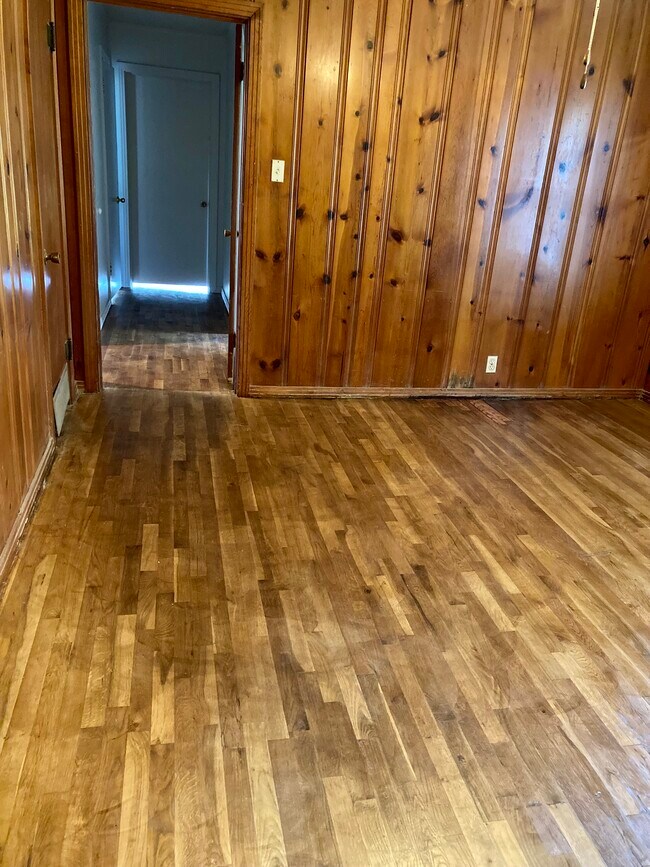 Comedor - 1320 Stephens Ave