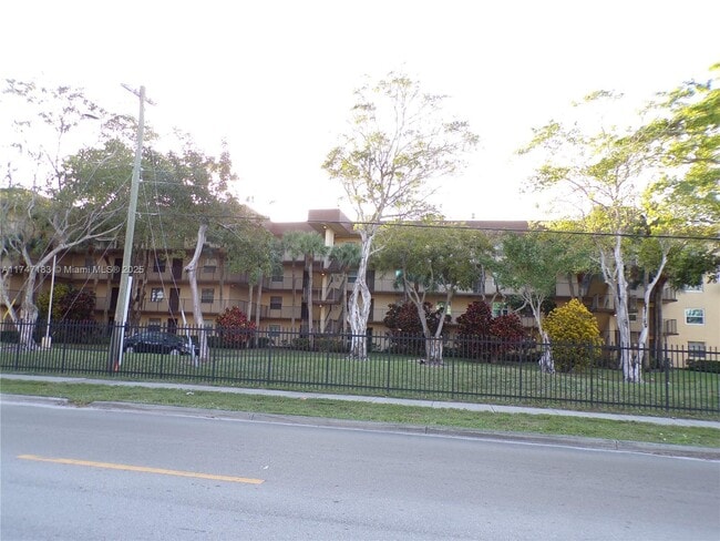 Building Photo - 3301 NW 47th Terrace
