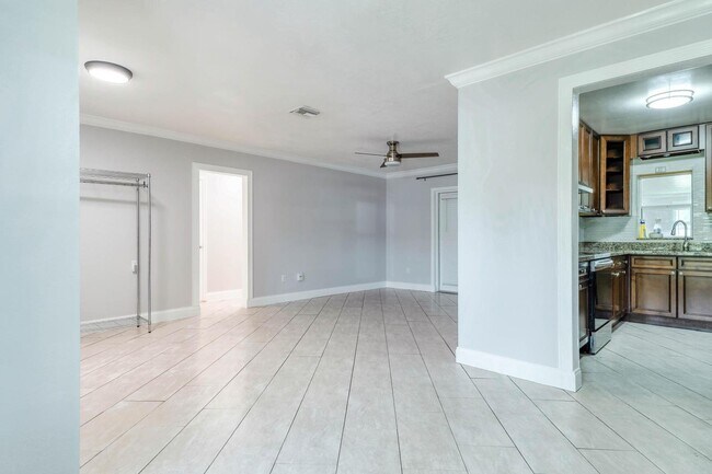 Foto del edificio - 9696 SW 1st Pl