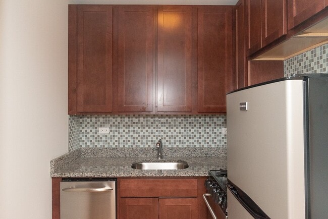 Foto del edificio - 553 W Arlington
