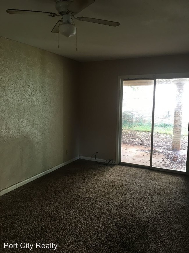 Building Photo - 4 br, 1 bath House - 4632 6L Westwood Park