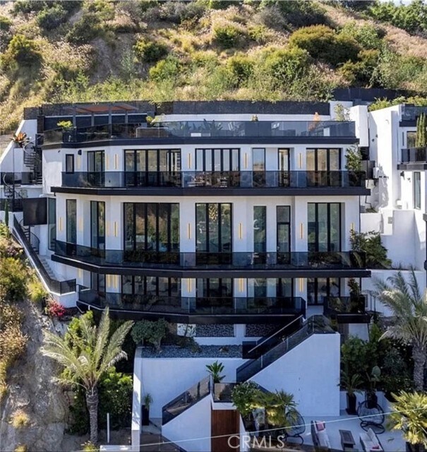 Foto principal - 8144 Gould Ave