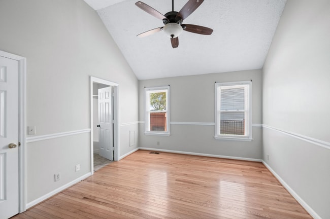 Building Photo - 3600 Burwick Pl