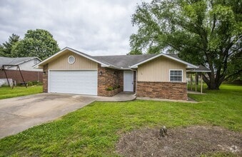 Building Photo - 174 Township Dr