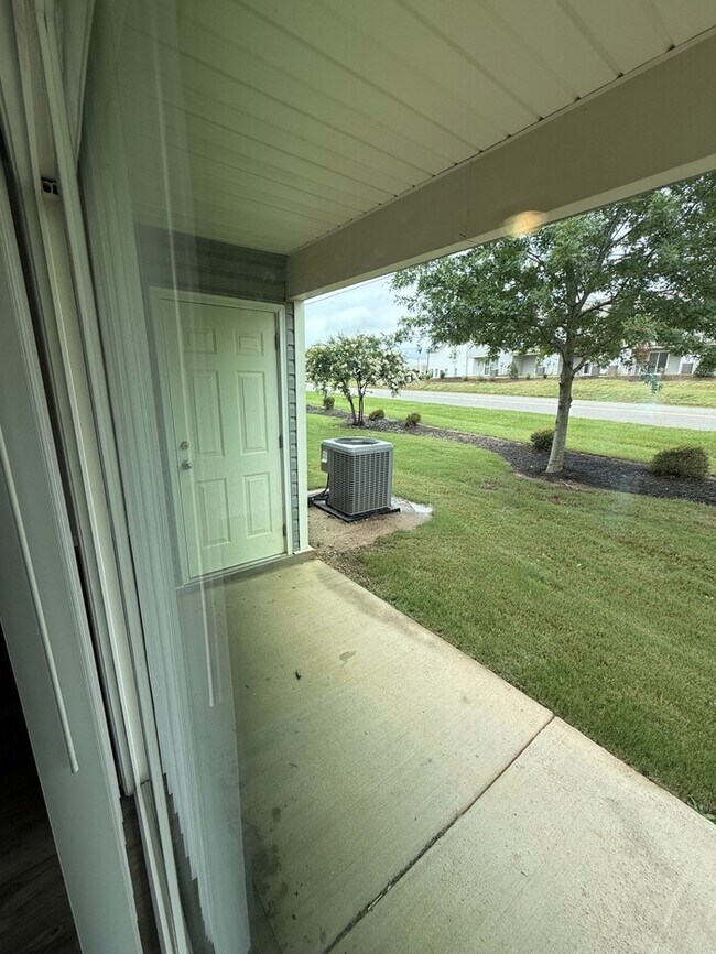 Foto del edificio - 3 Bedroom 2.5 Bathroom Townhome!