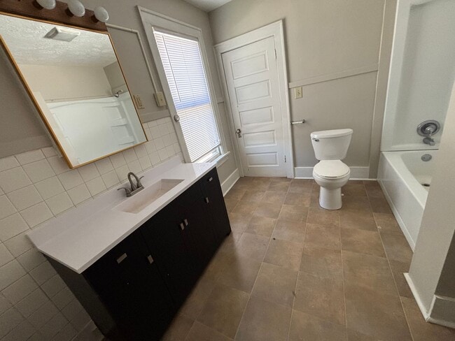 Building Photo - 3117 Marshall Ave