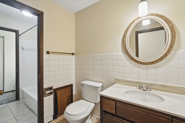 Foto del edificio - Forest Lake NorthShore Apartments LLC (1167)