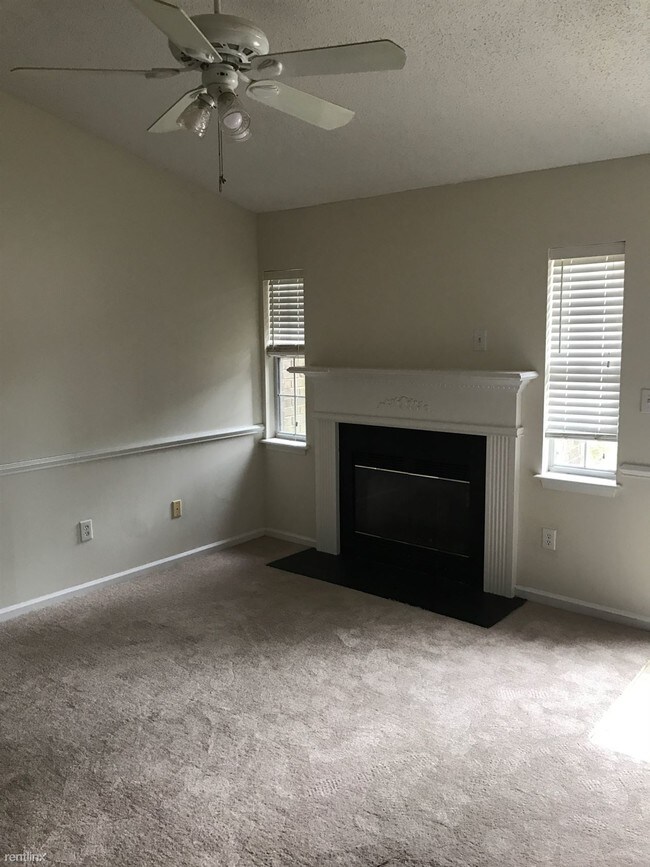 Foto del edificio - 3 br, 2 bath  - 1801B Summerhaven Dr