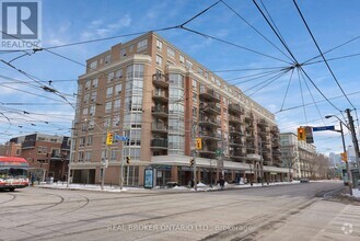 Building Photo - 1000-1000 King St W