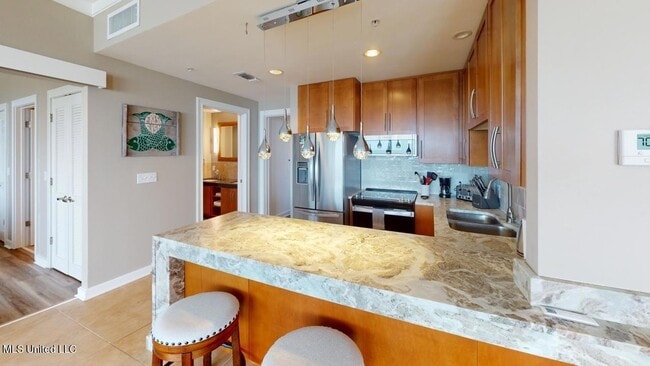 Building Photo - 2060 Beach Blvd