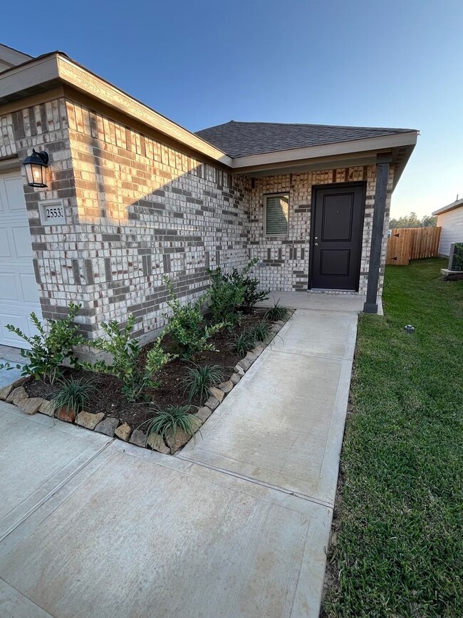 Building Photo - Charming 3BR House in Montgomery