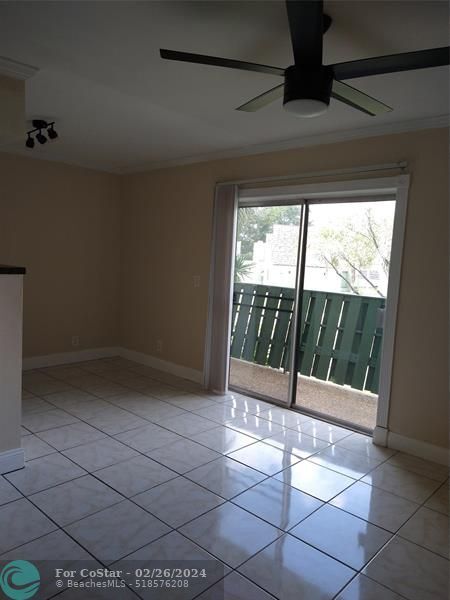 Building Photo - 8903 NW 28th Dr