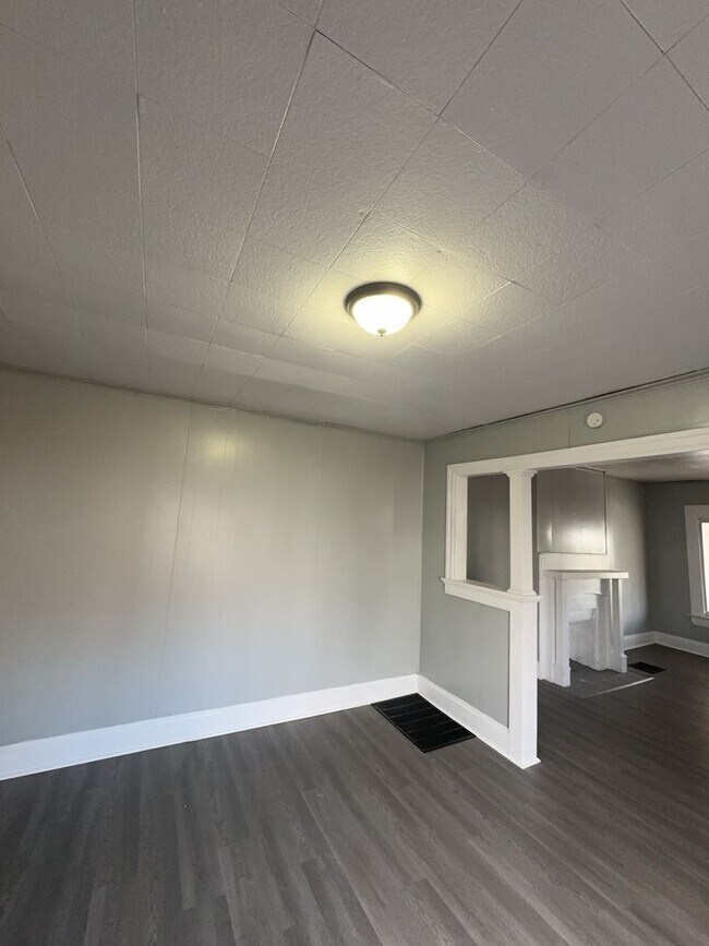 Foto del edificio - 1014 Ferguson Ave