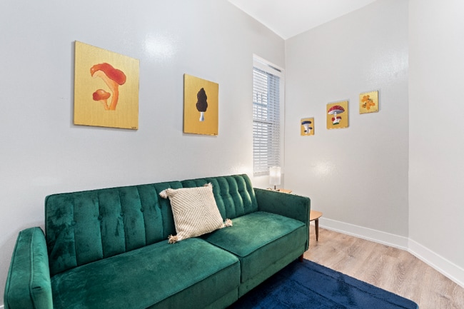 Building Photo - 2345 W 21st St