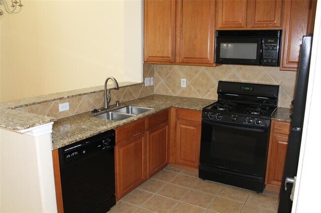 Foto del edificio - 7708 San Felipe Blvd