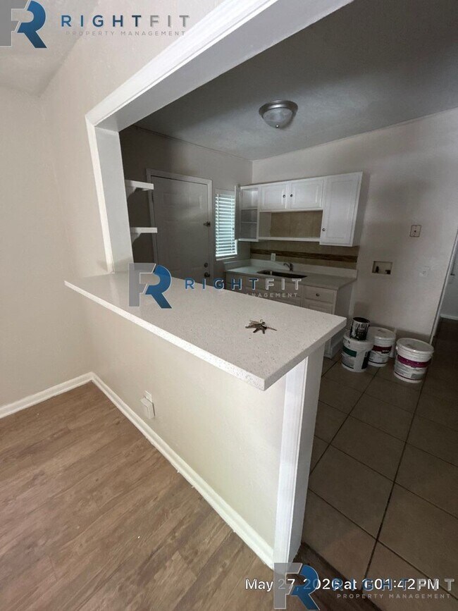 Foto del edificio - 1162-1164 E. 16th Street