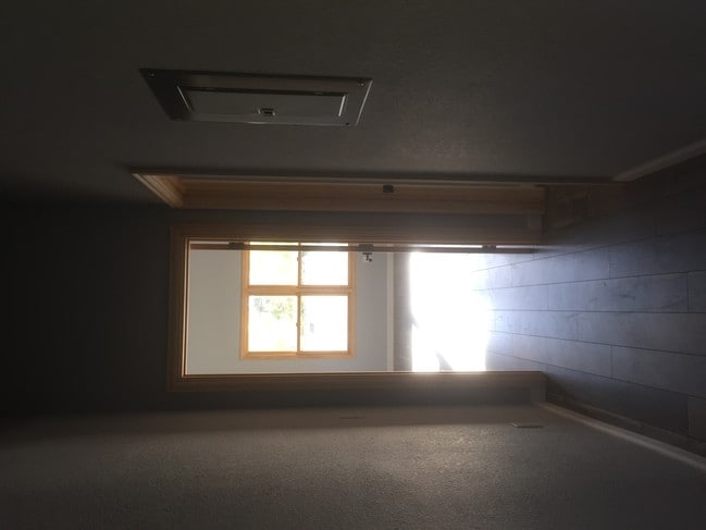 Building Photo - 442 Marshall Dr