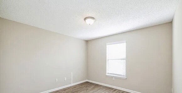Foto del edificio - 2044 Hunters Trace Cir