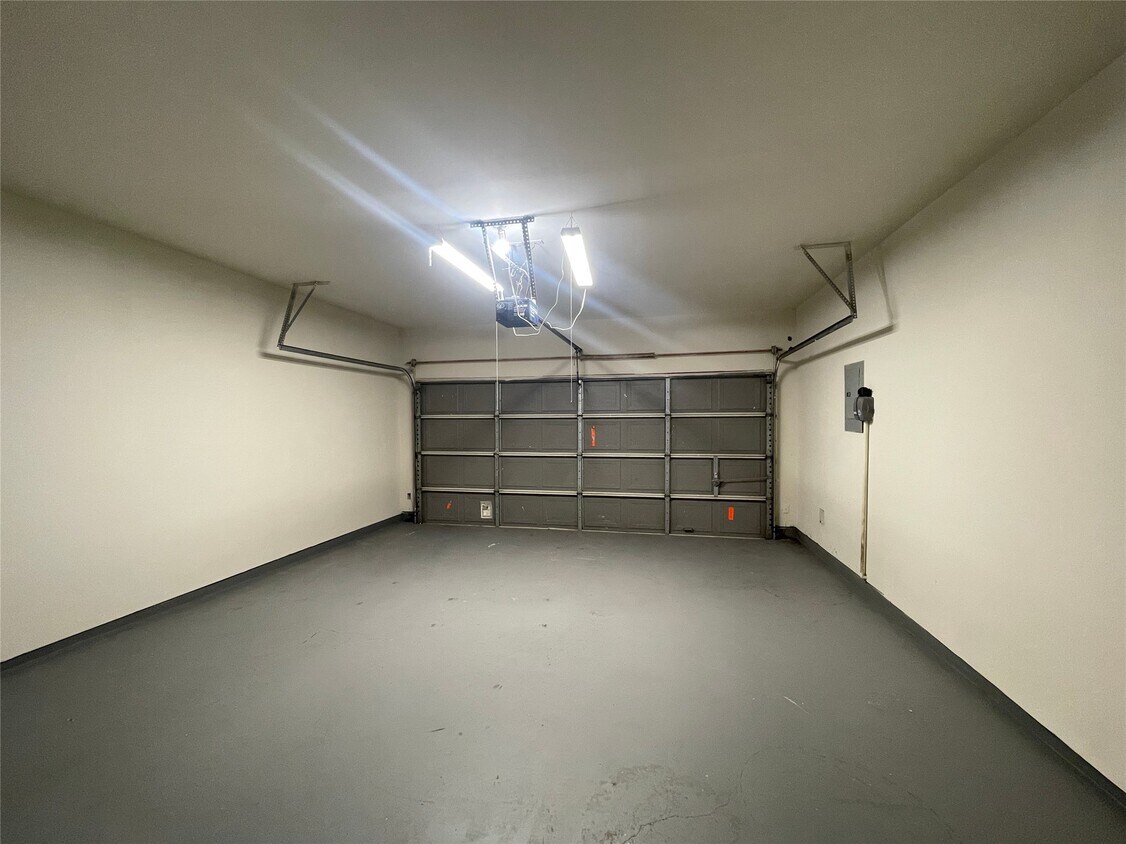 Foto del edificio - 5723 Ames Crossing