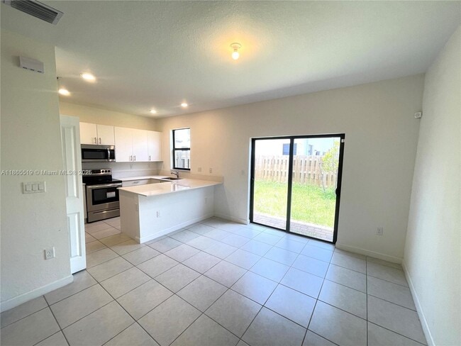 Foto del edificio - 23239 SW 129th Path