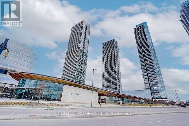 Photo du bâtiment - 950 Portage Pkwy