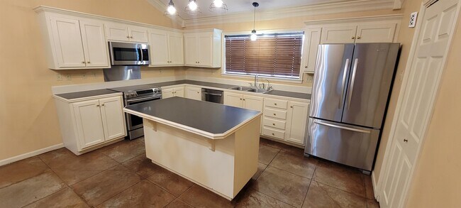Building Photo - 122 Cane Ridge Cir