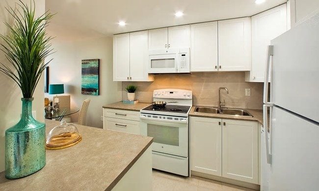 Interior Photo - Applewood on the Park
