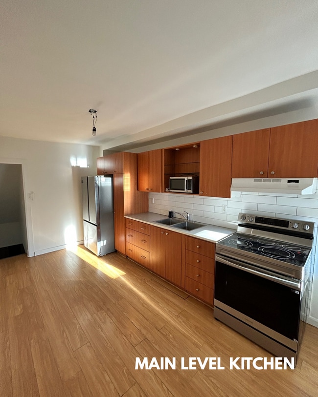 Main Level Kitchen - 18 Macklem Av