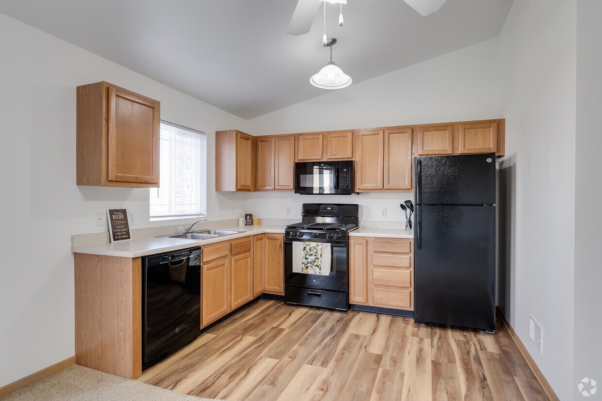 Pinefield Condominiums 6219 Silver Fir St Portage, MI