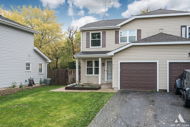 Building Photo - 521 Milton Dr