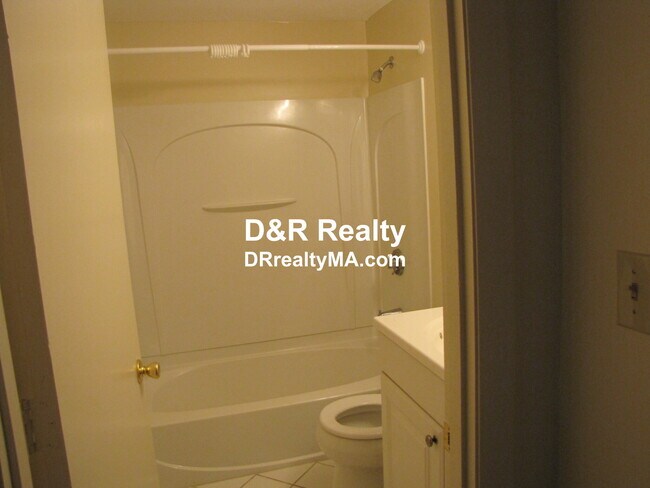 Building Photo - 29 Harvard Ave