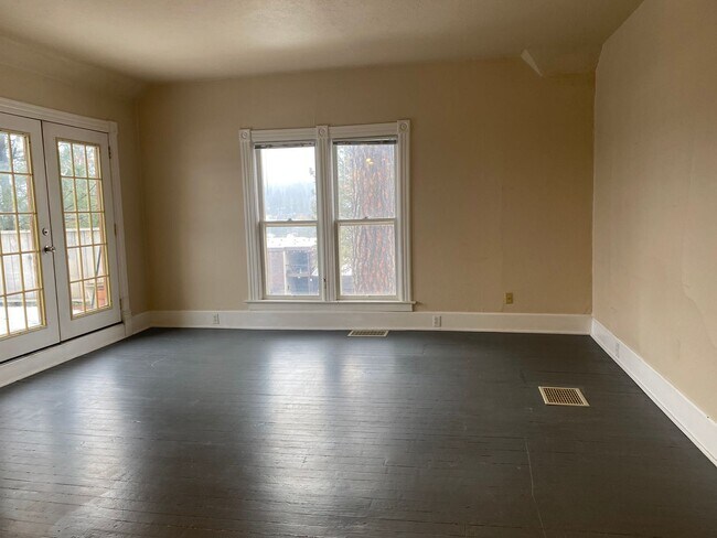 Foto del edificio - 2217 W. 5th