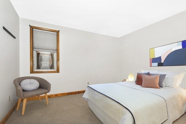 Building Photo - 24 P St