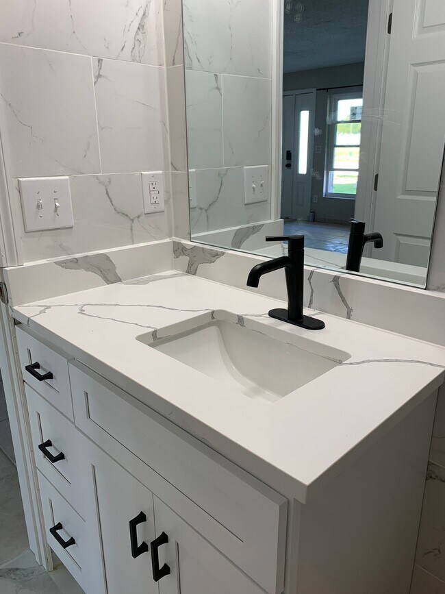 Foto del edificio - 3481 Harrow Ln