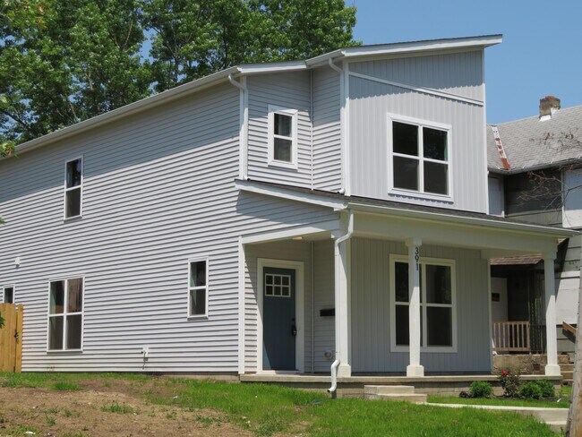 Building Photo - 391 Brehl Ave