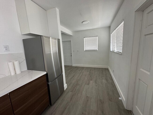 Foto del edificio - 350 75th St