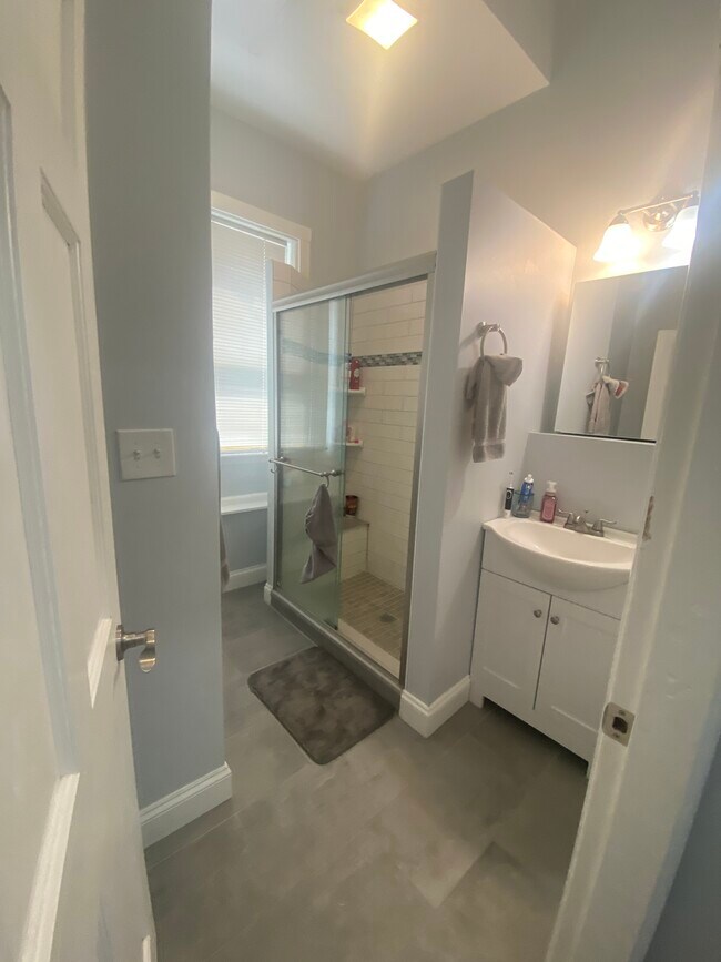 Building Photo - 492 Massachusetts Ave