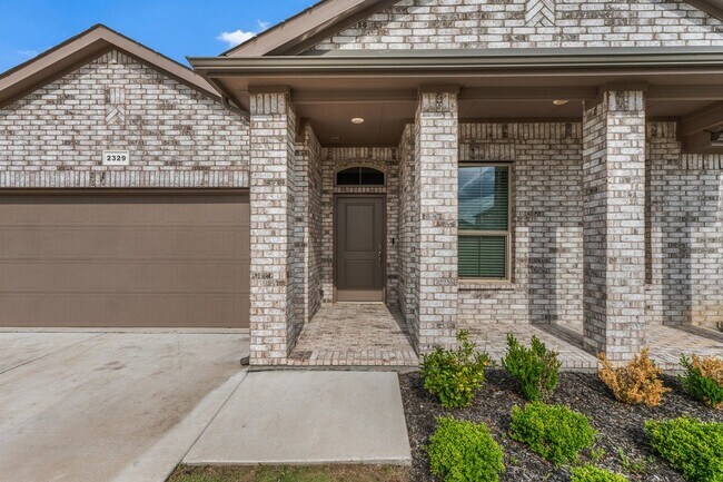 Building Photo - 2329 Briscoe Rnch Dr