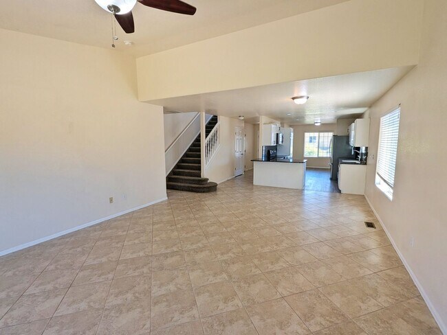 Foto del edificio - Large Single Family Home