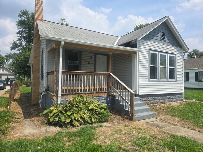Foto del edificio - 1572-1580 E Maynard Ave