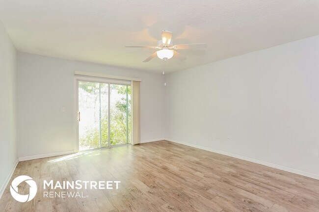 Foto del edificio - 8232 Rigel Rd