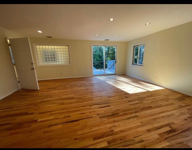 Foto del edificio - 71 Capitol Heights Rd