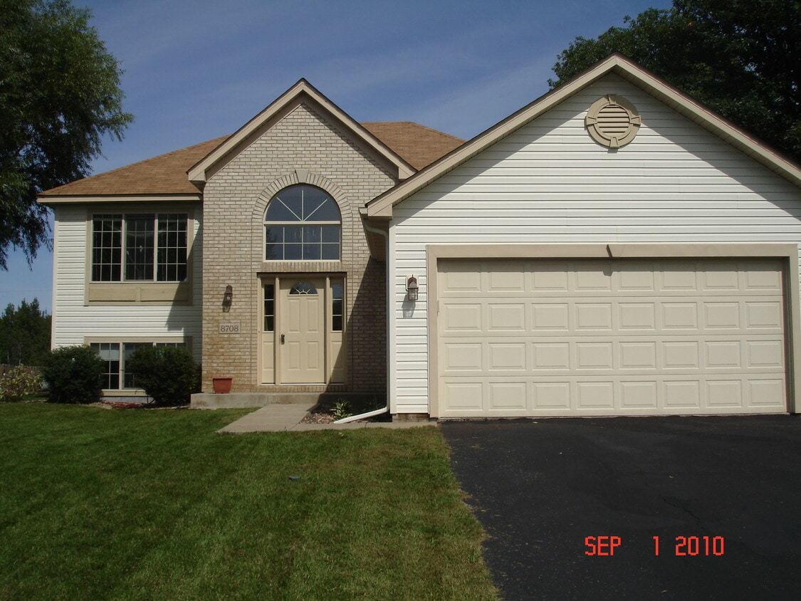 Primary Photo - 8708 Troy Marquette Dr