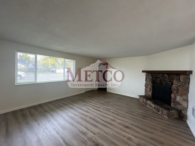 Building Photo - 20903