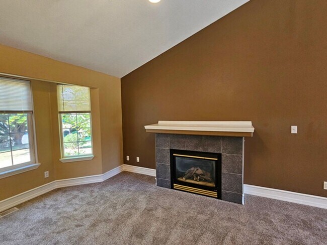 Foto del edificio - 3Bd/2Ba Single Story Home-Available to View!
