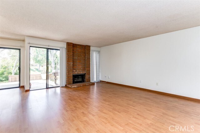 Foto del edificio - 454 Pinehurst Ct