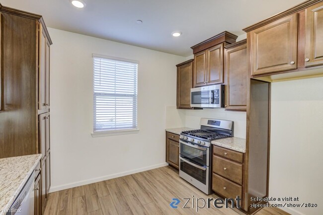 Building Photo - 3 br, 3 bath House - 9286 Mystic Lake Alle...